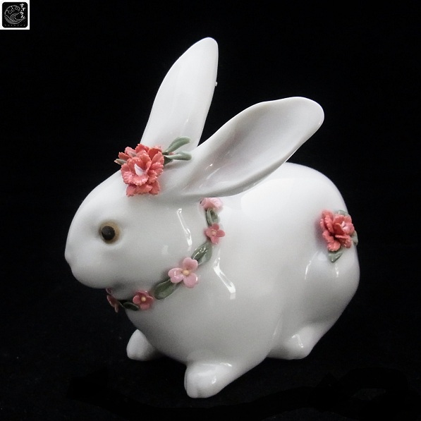 画像: 【リヤドロ】【花飾りの白ウサギ（カーネーション）】【母の日】