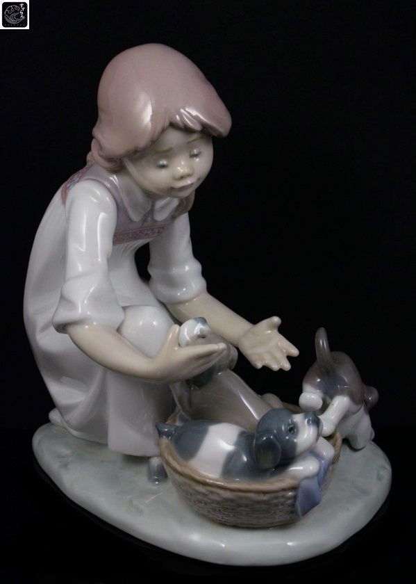 リヤドロ LLADRO 「こっそりお外へ」新品！ - 置物