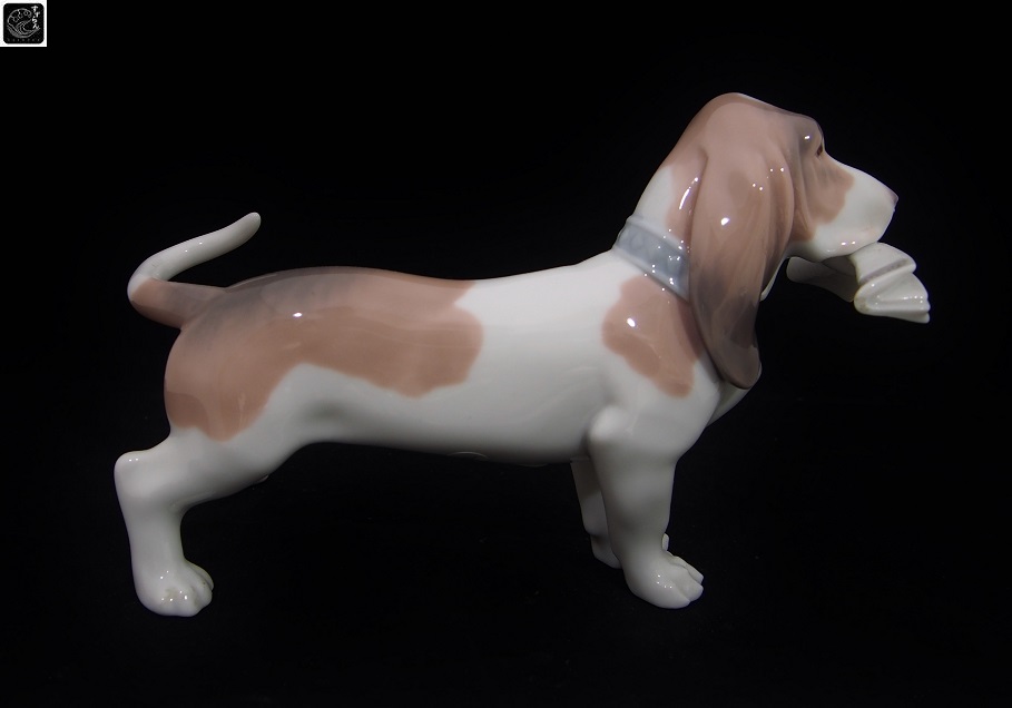 お得得価LLADRO リヤドロ 「新聞屋さん バセットハウンド」 フィギュリン 陶器人形 犬 ビーグル リヤドロ