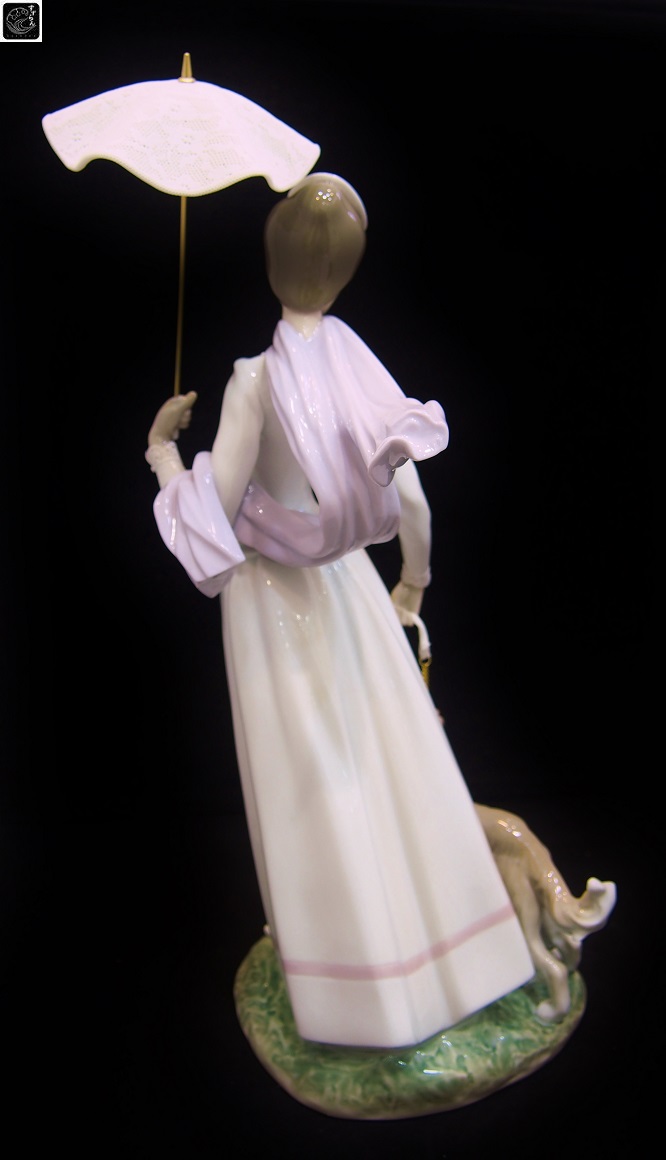 LLADRO リヤドロ 絶版 ショールの貴婦人 4914 リアドロ Ｌ156 - 置物